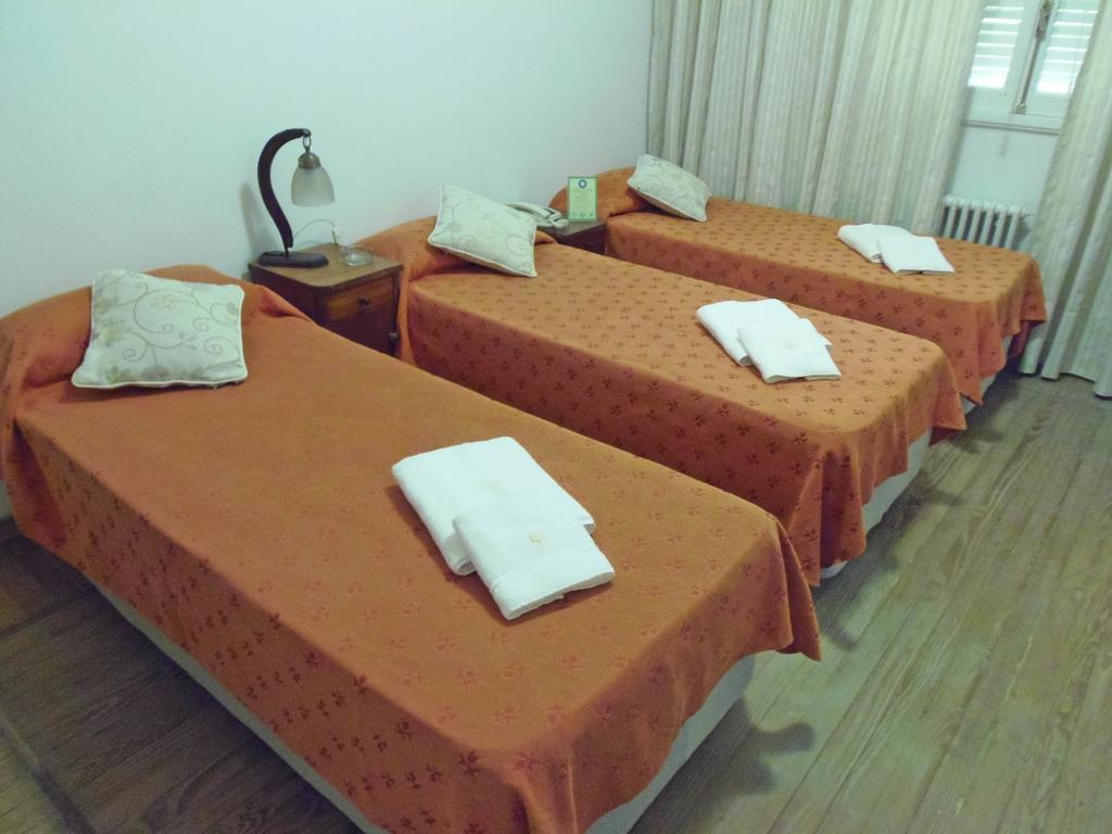City Hotel