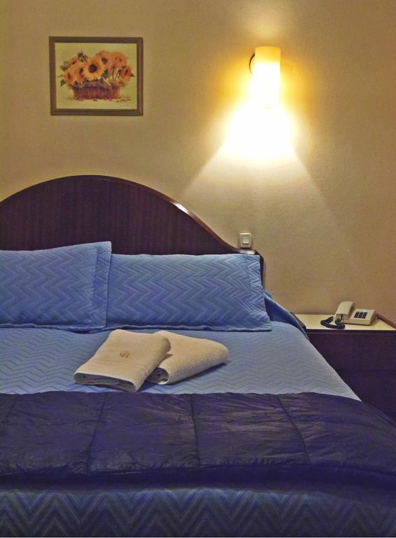 City Hotel