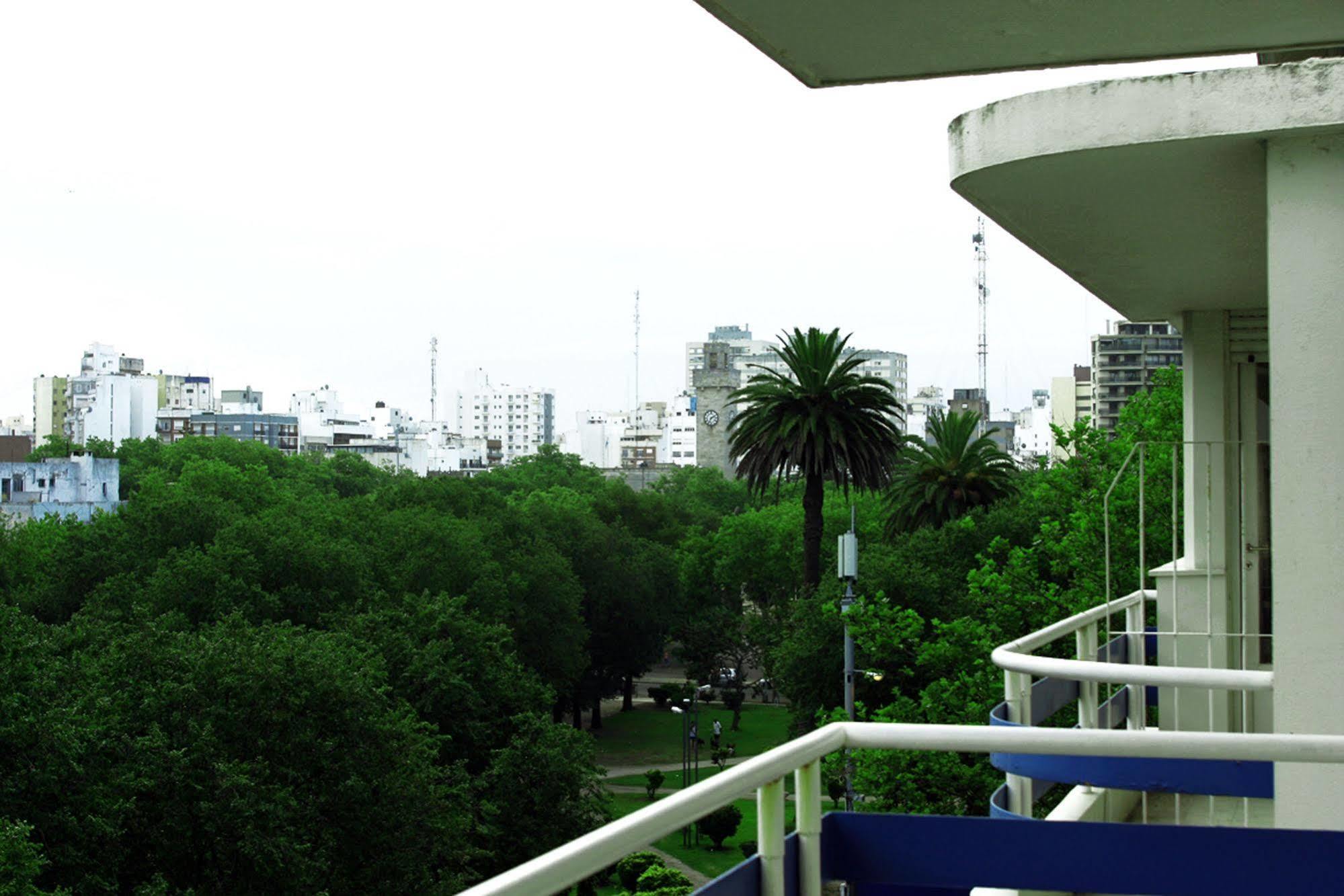 City Hotel 2*
